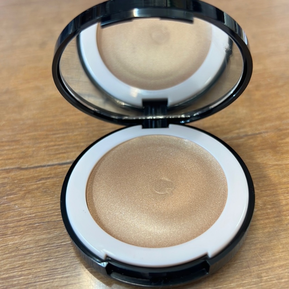 New Doll 10 H2Glo Highlighter